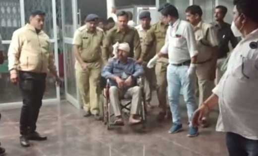 SP त्रिलोक बंसल पर हाथियों ने किया हमला… SP त्रिलोक बंसल की ... - CG Sandesh