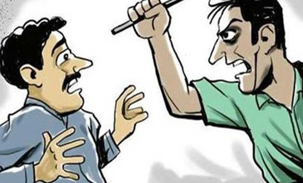 बसना : पुरानी बातों को लेकर किया पत्थर से हमला. - CG Sandesh