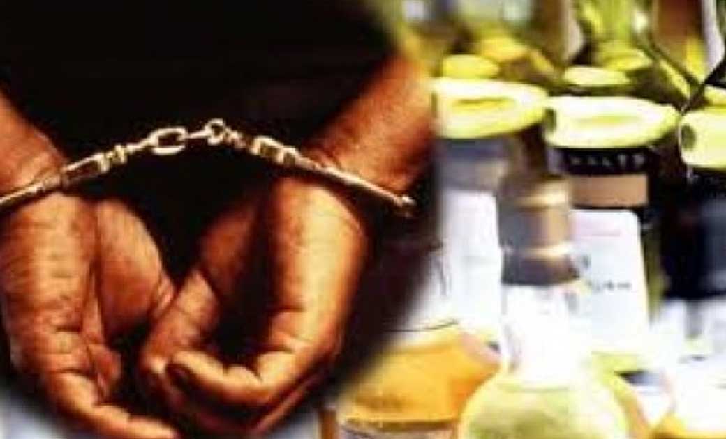 पटेवा : 11 लीटर महुआ शराब जप्त.