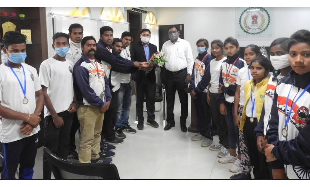 वुशु मार्शल आर्ट चैम्पियनशिप खिलाड़ियों ने शानदार प्रदर्शन 12... - CG Sandesh