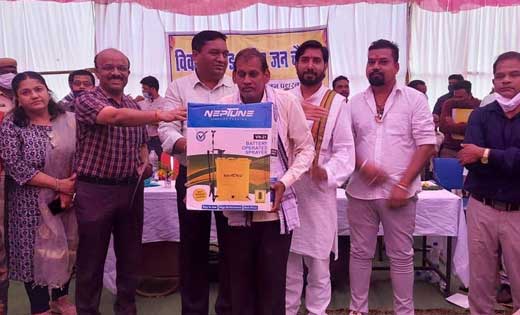 पिथौरा विकासखंड के ग्राम पथरला में  लगी  विकासखंड स्तरीय जन ... - CG Sandesh
