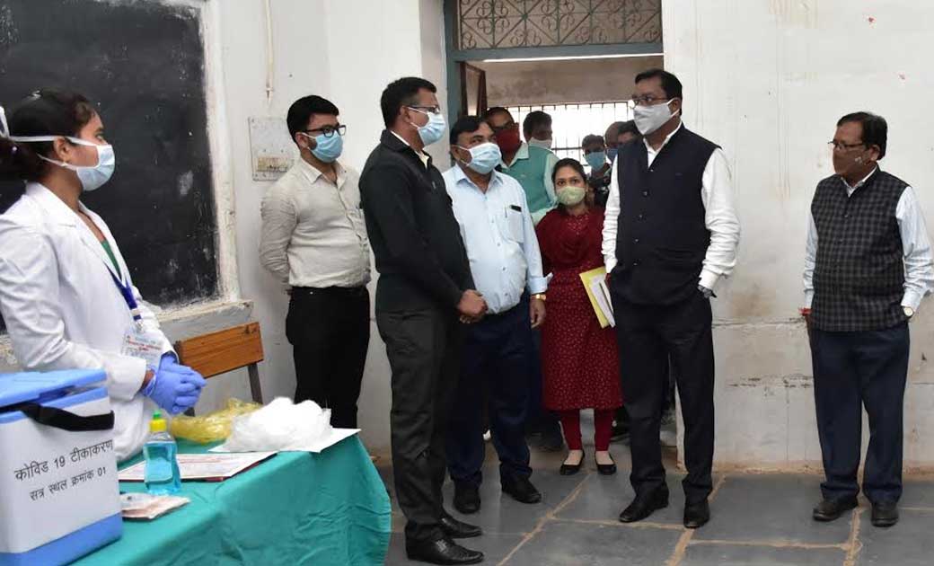 महासमुंद जिले में कोरोना वैक्सीन का ड्राई रन,  नवनियुक्त कले... - CG Sandesh