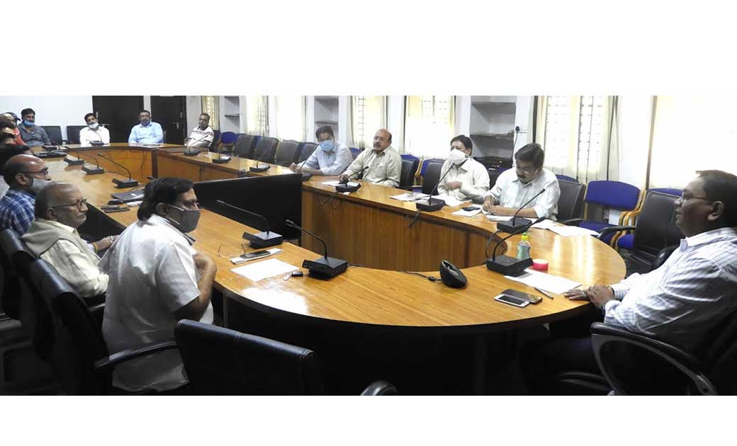 महासमुंद : कलेक्टर ने ली जिला खाद्य अधिकारी एवं जिला राईस मि... - CG Sandesh