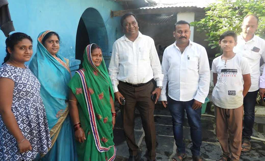 महासमुंद :  कभी ग्राम सराईपाली में शिक्षक थे आज कलेक्टर बन प... - CG Sandesh