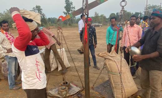 महासमुंद: प्रतिदिन दो लाख क्विंटल धान ख़रीदी की योजना बना कर... - CG Sandesh