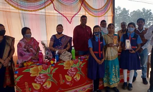 माध्यमिक शाला महुदा मे हुआ आनंद मेला का आयोजन - CG Sandesh