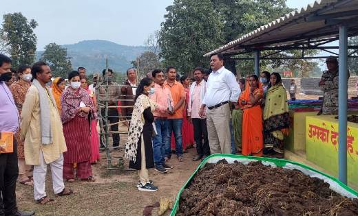 महासमुंद: कलेक्टर ने चरौदा गौठान मेला का किया निरीक्षण - CG Sandesh