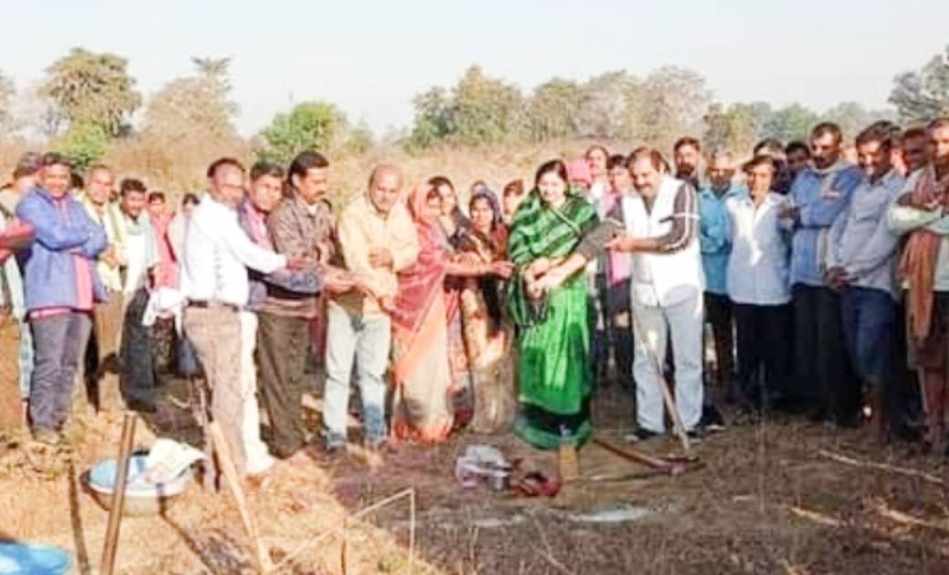ग्राम पंचायत खोपली में स्मिता हितेश चन्द्राकर ने किया नए ताल... - CG Sandesh