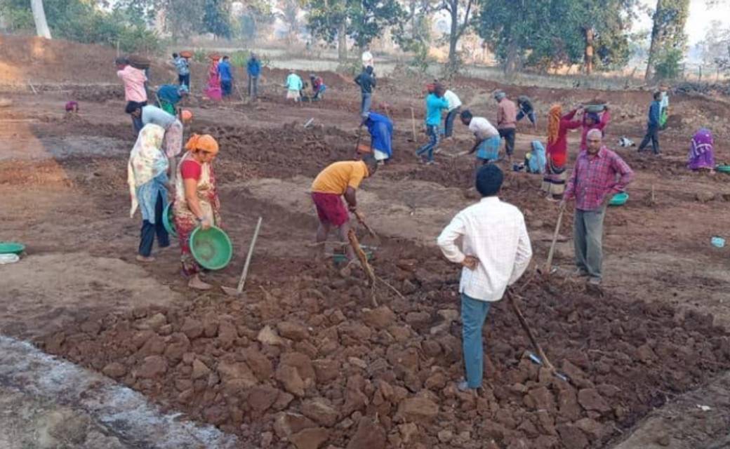 महासमुन्द  : छत्तीसगढ़ में मनरेगा के श्रमिकों को रोजगार उपलब्... - CG Sandesh