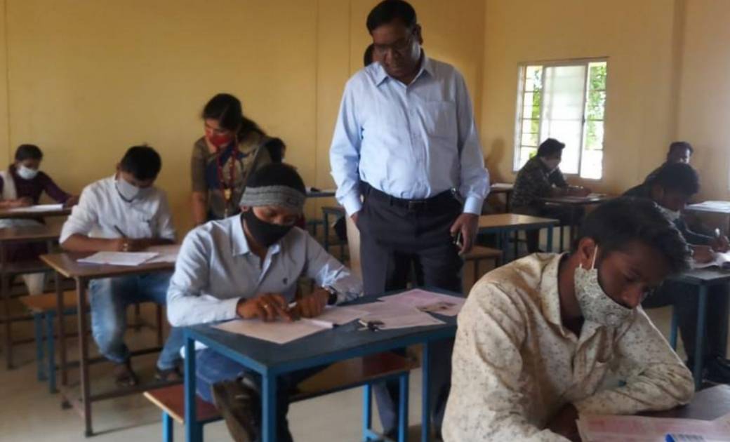 महासमुंद : राज्य सेवा प्रारंभिक परीक्षा सफलता पूर्वक सम्पन्न... - CG Sandesh