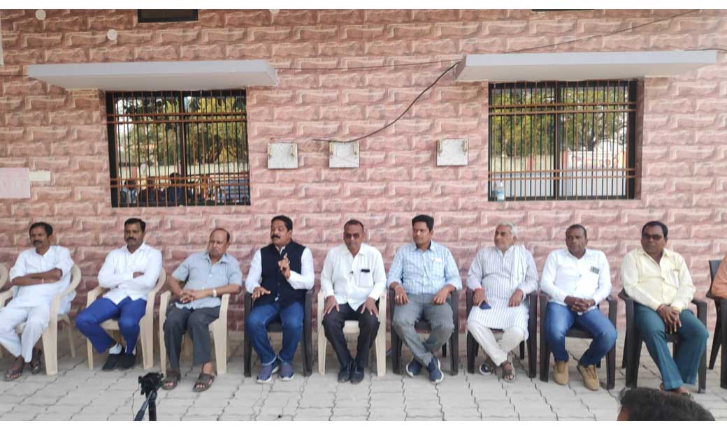 बागबाहरा : कृषि  कानून किसानो के लिए काल समान - मोहित - CG Sandesh