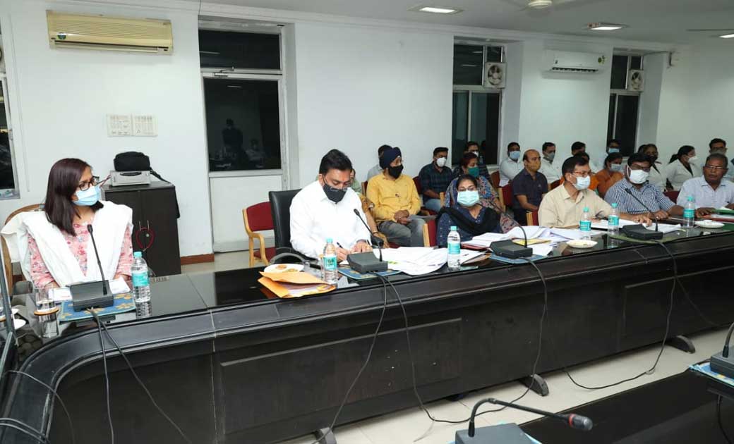 जिले के सोनोग्राफी सेंटर्स में अनियमितता पाये जाने पर होगी सख्त कार्यवाही-कलेक्टर