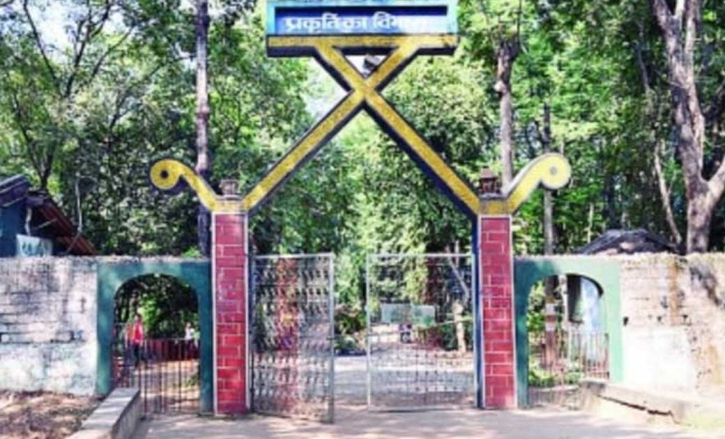 टेंट के नाम से निकाल लिए लाखों और खरीदी की गई केवल 4 हंडियां ! 