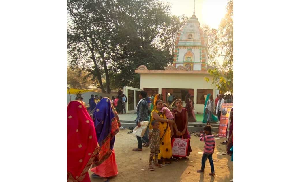 बागबाहरा : शिवालयों में उमड़ी श्रद्धालुओं की भीड़ ,,मन्दिरो म... - CG Sandesh