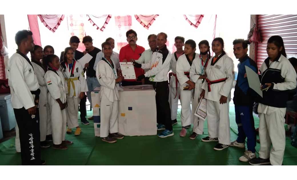 छत्तीसगढ़ ताइक्वांडो यूनियन के द्वारा ट्रेनिंग परीक्षा हुवा सम्पन्न...आगामी मई में होगा राज्य स्तरीय प्रतियोगिता...