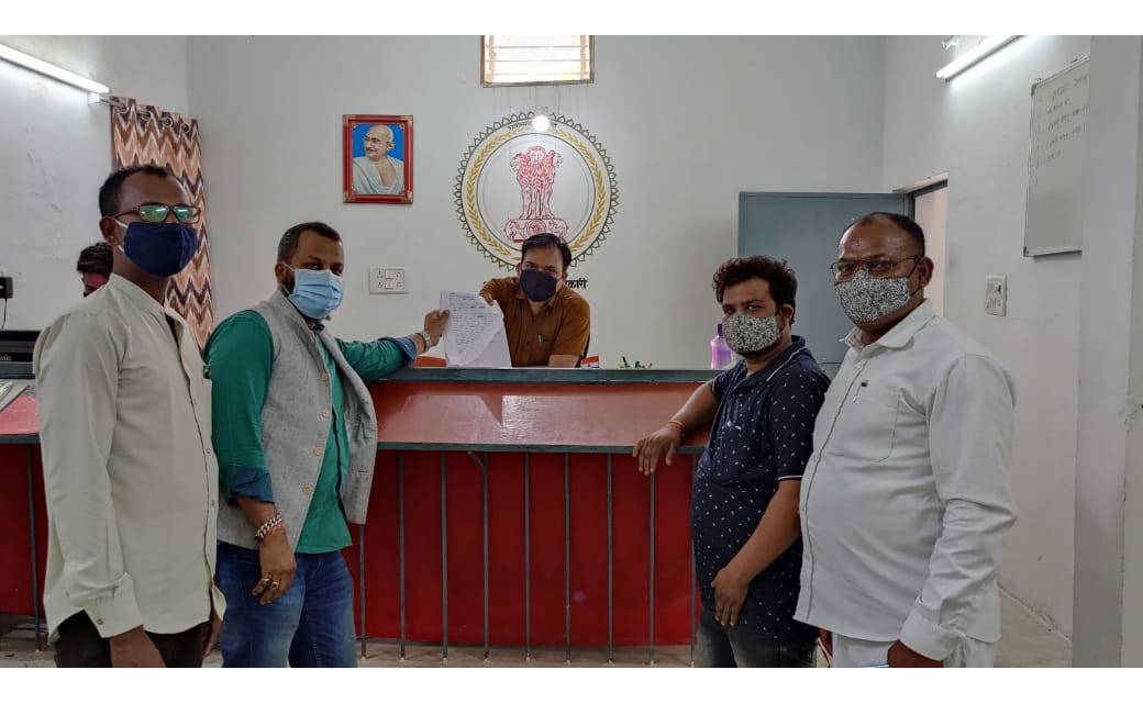 बागबाहरा : ईंट भट्ठा मालिक के चंगुल से चुम्मन साहू को छुड़वान... - CG Sandesh