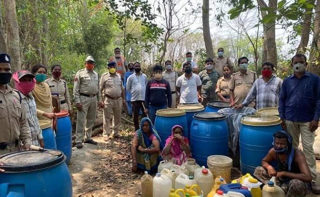 नजूल जमीन के लिये लोन लेने आये व्यक्तियों के तत्काल करें लोन स्वीकृत- कलेक्टर