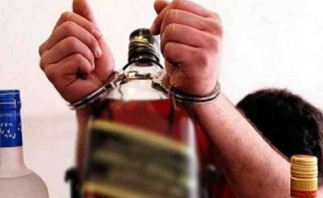 बागबाहरा : शराब पिलाने की सुविधा उपलब्ध कराने वाले पर कार्यव... - CG Sandesh