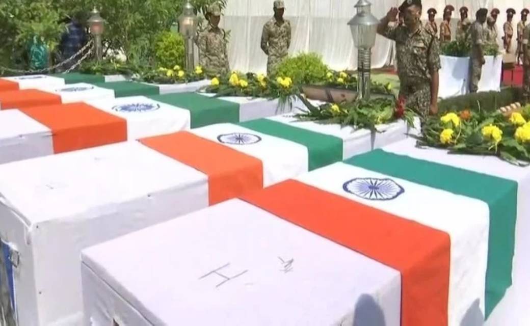 शहीद जवानों के परिजनों को 80 लाख रुपये की सहायता राशि देगी सरकार,  परिवार के एक सदस्य को अनुकंपा नियुक्ति भी