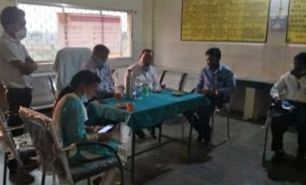 जशपुर : कलेक्टर ने ग्रामीणों की समस्याओं को सुन तत्काल निराक... - CG Sandesh