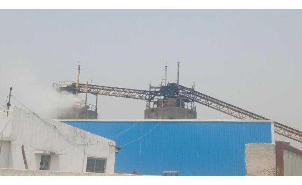 क्रेशर और चुना भट्टा मालिक कर रहे कोरोनकाल का खुलेआम उल्लंघन..कोरोना का हॉट स्पॉट बन गया गुड़ेली..!