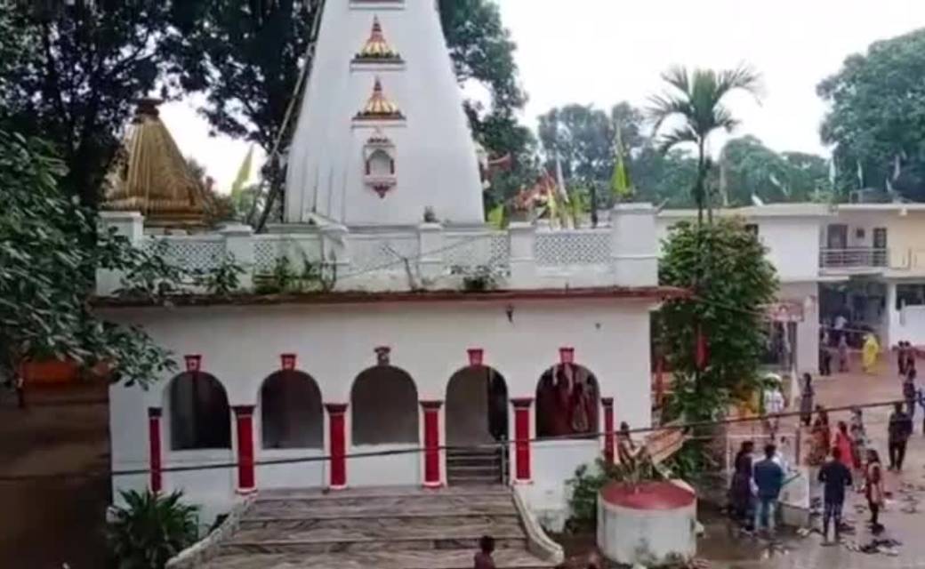 किलकिलेश्वर धाम में  6 माह में दो बार चोरी....लगातार चोरी व ... - CG Sandesh