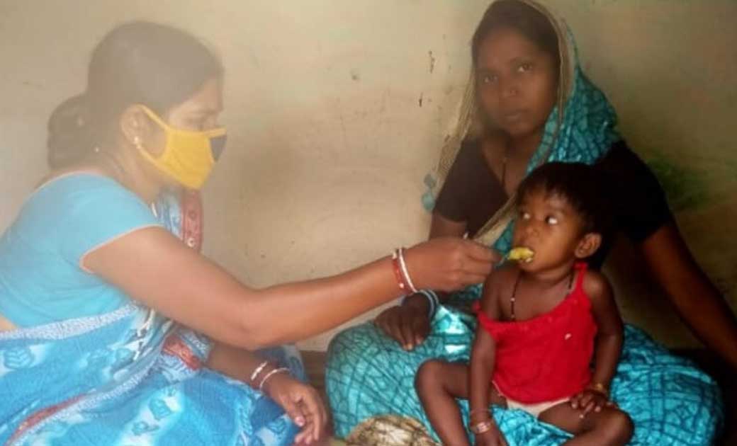 रायगढ़ जीतेगा कुपोषण के खिलाफ जंग...3407 आंगनबाड़ी कार्यकर्ता 10,887 कुपोषित बच्चों को दे रहीं गर्म भोजन...