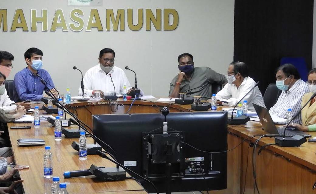 महासमुन्द : जिले के प्रभारी मंत्री  कवासी लखमा ने जिले में क... - CG Sandesh