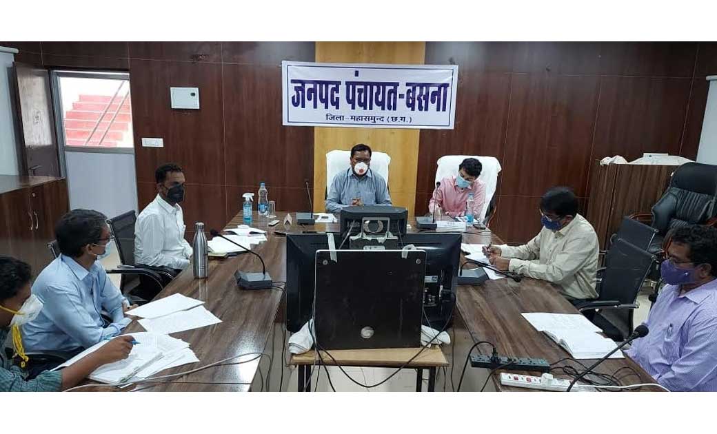 महासमुंद : कलेक्टर ने लोगों कोरोना के संक्रमण से बचाने के लि... - CG Sandesh