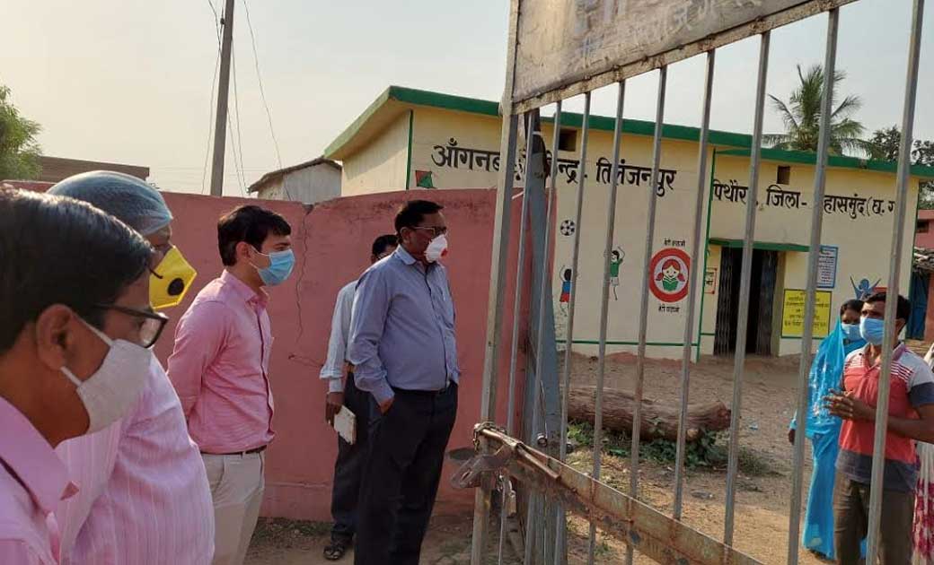 महासमुंद : कलेक्टर ने क्वारेंटाईन सेंटर में ठहरें हुए लोगों ... - CG Sandesh
