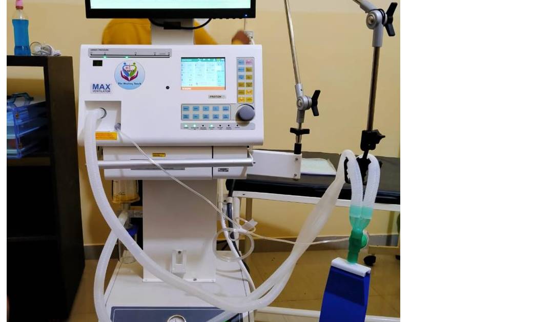  जांजगीर-चांपा : समाजसेवियों द्वारा स्पर्श हॉस्पिटल को प्रदा... - CG Sandesh