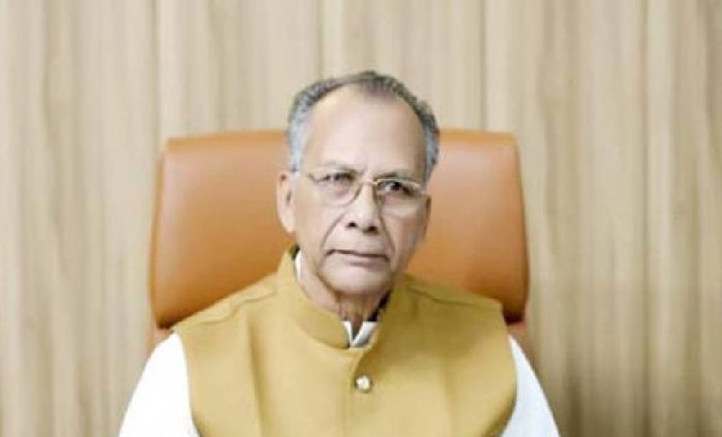 कर्तव्य के प्रति लापरवाही बरतने के करण मुख्य प्रहरी और तीन प... - CG Sandesh