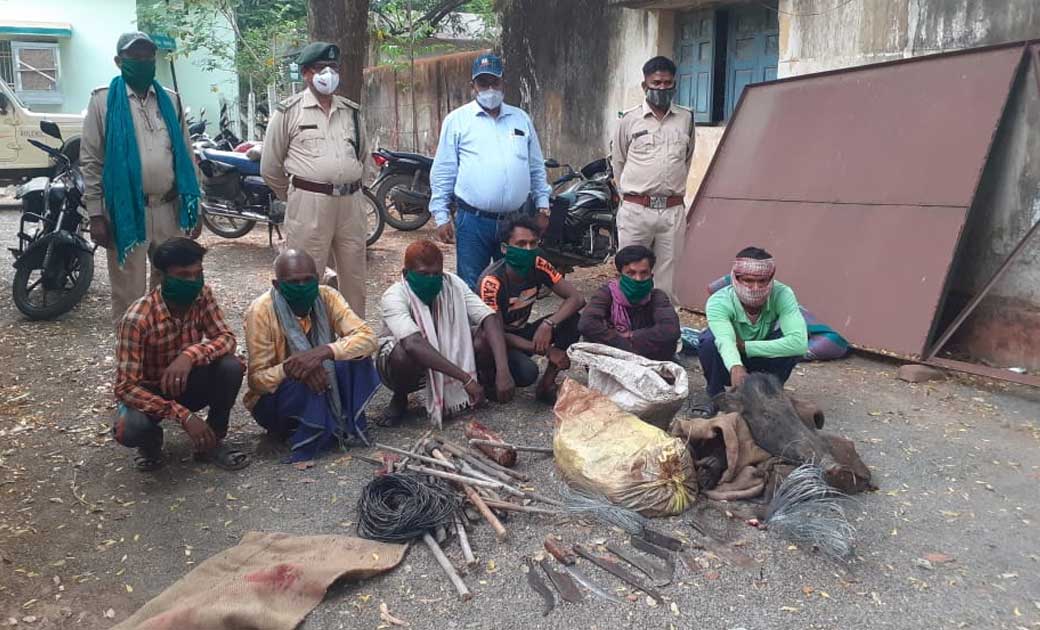 महासमुंद : जिले में आज दूसरे दिन रविवार को तीसरे चरण का टीका... - CG Sandesh