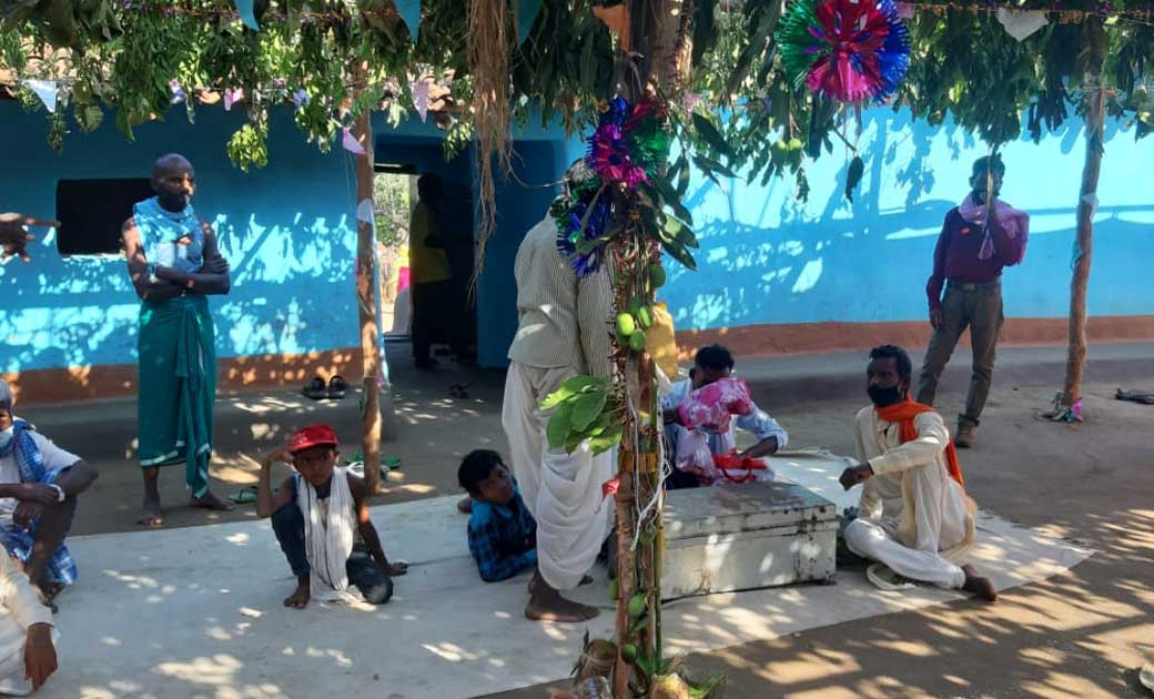 सोशल डिस्टेंस का पालन करते हुए 10 लोगों से कम की उपस्थित में... - CG Sandesh