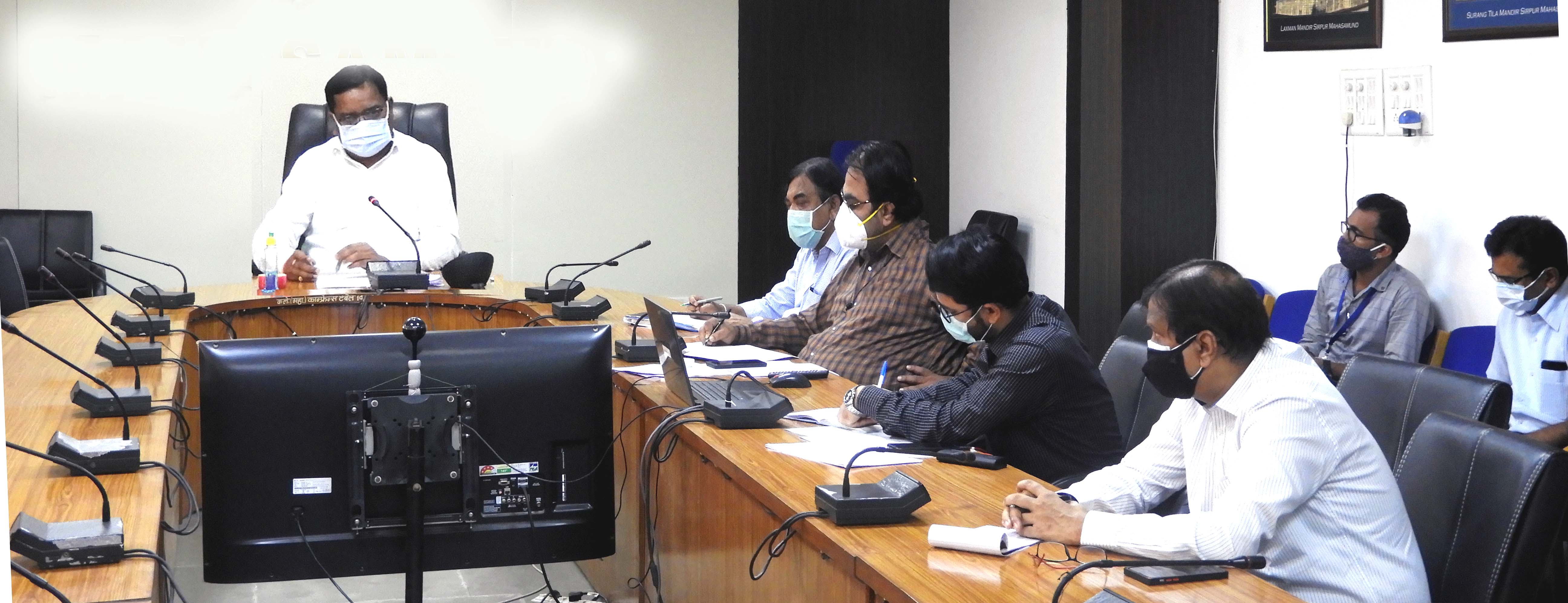 स्वास्थ्य से जुड़े लोग सेवा और सुविधा के लिए कार्य करते है, इ... - CG Sandesh