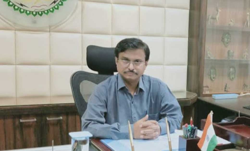 जशपुर : कलेक्टर महादेव कावरे ने सफलता पूर्वक अपने एक साल पूर... - CG Sandesh