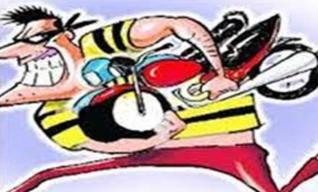 खल्लारी : मंदिर दर्शन गये व्यक्ति का एक्टीवा वाहन चोरी, मामल... - CG Sandesh