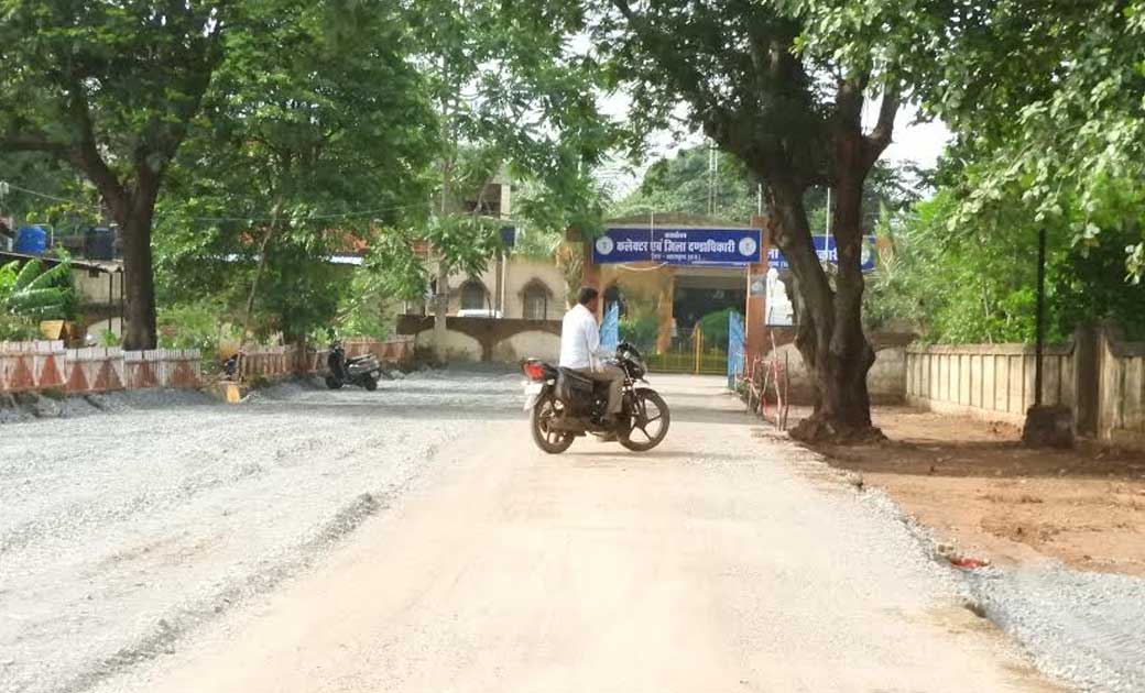 एक ही छत के नीचे जल्द लगेंगे अधिकांश सरकारी कार्यालय, कलेक्ट... - CG Sandesh
