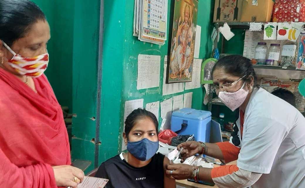 महासमुंद : रविवार के दिन क़रीबन  6350 से अधिक लोगों का किया ... - CG Sandesh