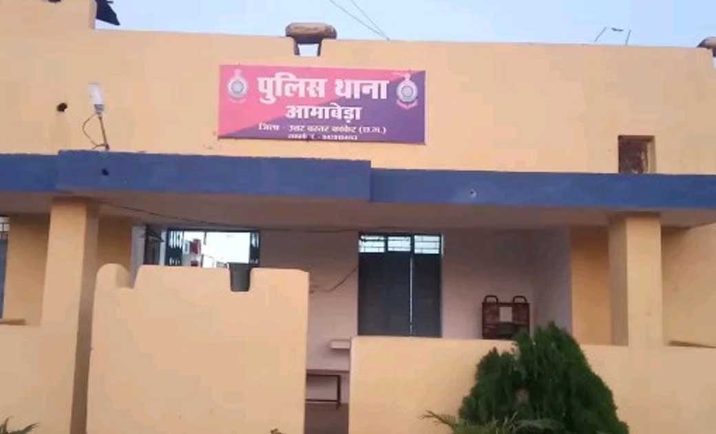 दुकान से की मोबाइल की चोरी, सीसीटीवी कैमरा में हुआ कैद.
