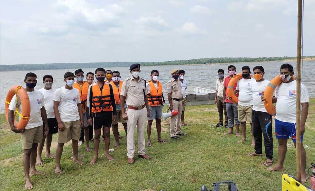 आपदा प्रबंधन की तैयारी, बाढ़ से बचाने के लिए नगर सैनिकों ने त... - CG Sandesh