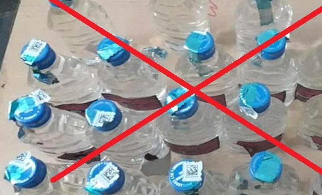 आलमारी के पीछे से मिला 25 पौवा अवैध शराब, महिला पर कार्यवाही