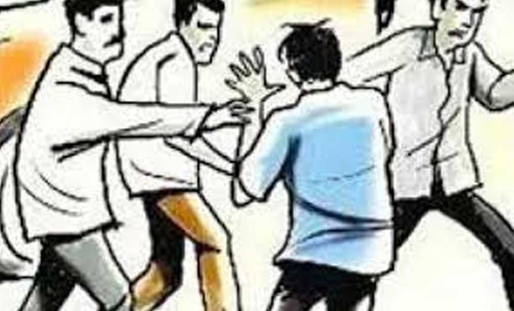 मोटर सायकल को खड़ी कर पेशाब करने के लिये रुके व्यक्ति से अज्ञात व्यक्तियों ने लूट लिए रुपये