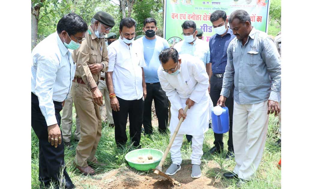 सीड-बॉल रोपण महाअभियान का शुभारंभ