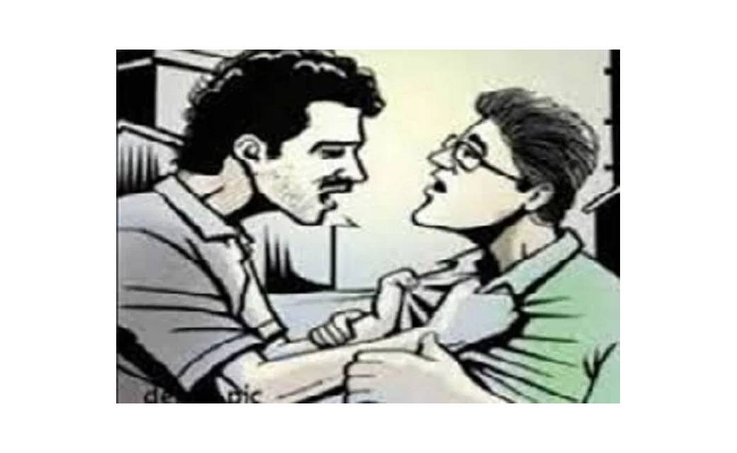 स्टे हटाओ वरना कुर्सी से खींच कर फेक देंगे....तहसीलदार को मि... - CG Sandesh