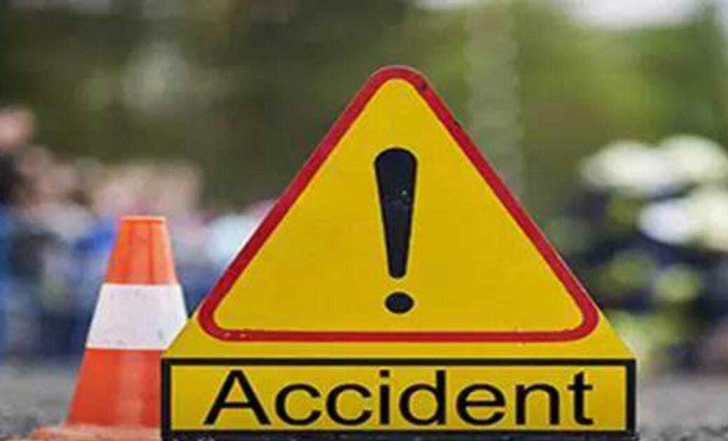 बसना : तेज रफ़्तार ट्रक ने स्कुटी वाहन को ठोकर मारी, मामला दर... - CG Sandesh