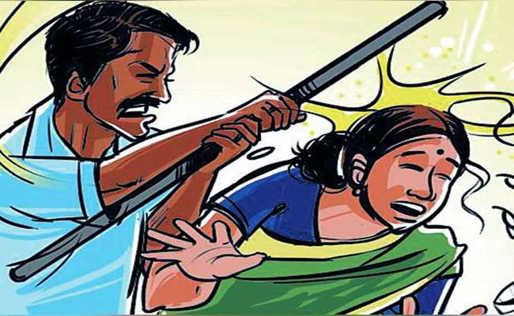 बसना : पारिवारिक विवाद को लेकर सास को हाथ मुक्का एवं लाठी से... - CG Sandesh