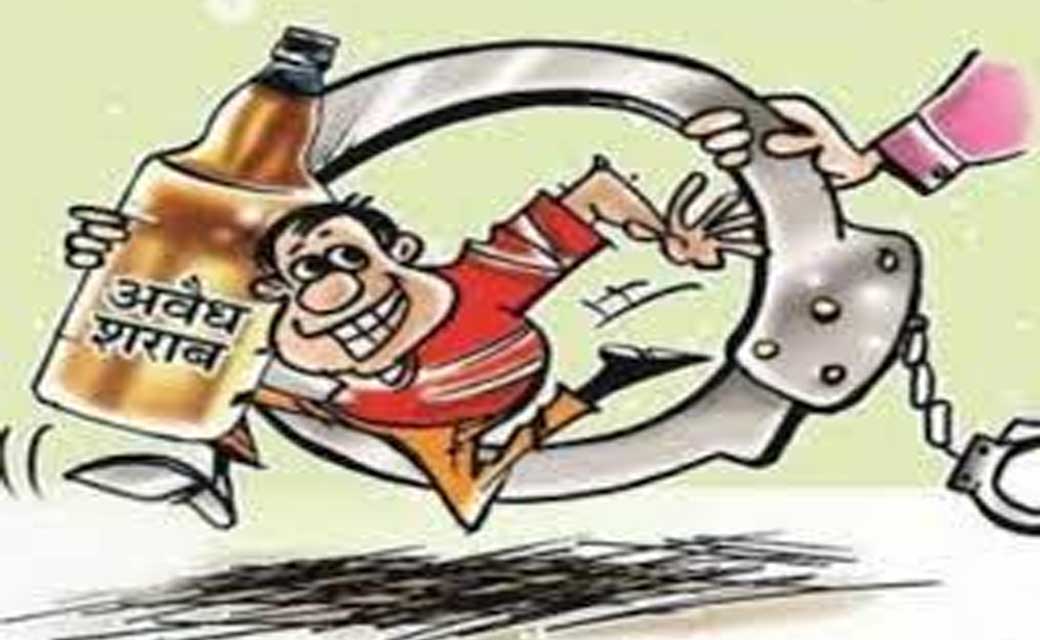 पटेवा : 20 लीटर महुआ शराब के साथ एक गिरफ्तार.