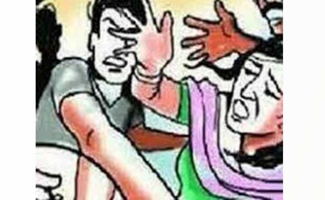 महिला को खेती करने से मना करते हुए 4 लोगों ने की मारपीट  - CG Sandesh