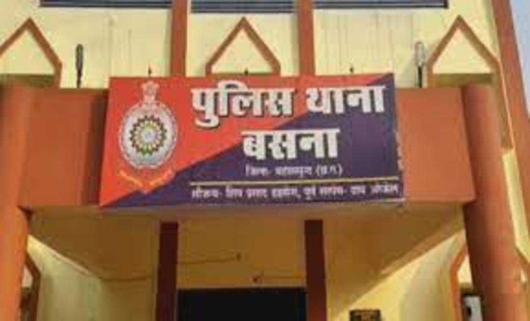 सड़क पर खेलते समय पीकप ने 2 साल के मासूम को मारी ठोकर, हुई मौ... - CG Sandesh